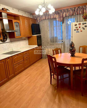 2-к квартира, вторичка, 69м2, 4/14 этаж