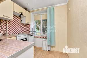 2-к квартира, вторичка, 43м2, 1/5 этаж