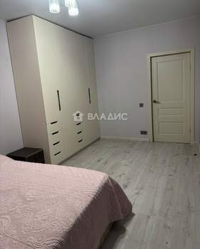 3-к квартира, вторичка, 76м2, 1/25 этаж