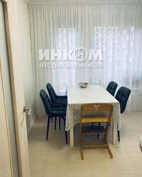 2-к квартира, вторичка, 70м2, 4/14 этаж