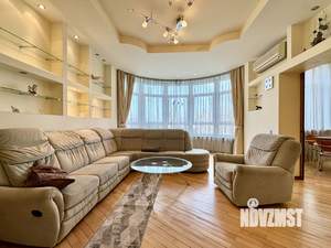 4-к квартира, вторичка, 143м2, 10/17 этаж