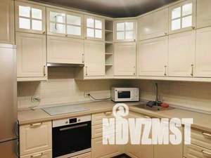 2-к квартира, вторичка, 62м2, 18/25 этаж