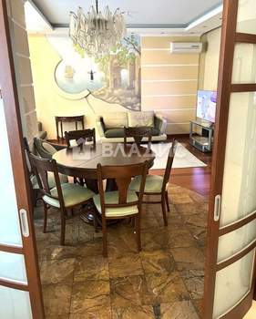 3-к квартира, вторичка, 152м2, 2/4 этаж