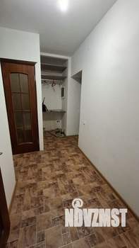 2-к квартира, вторичка, 43м2, 1/9 этаж