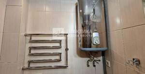 2-к квартира, вторичка, 42м2, 1/5 этаж