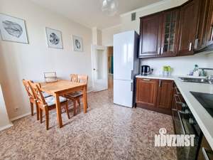 2-к квартира, вторичка, 74м2, 8/17 этаж