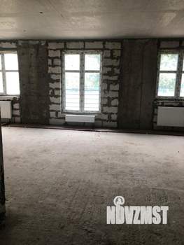 2-к квартира, вторичка, 67м2, 1/3 этаж