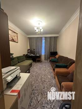 2-к квартира, вторичка, 57м2, 1/4 этаж