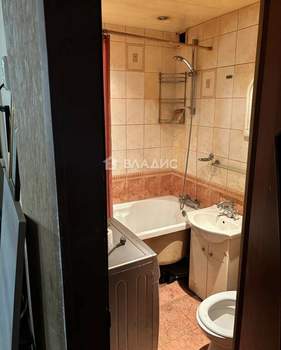 2-к квартира, вторичка, 40м2, 1/5 этаж