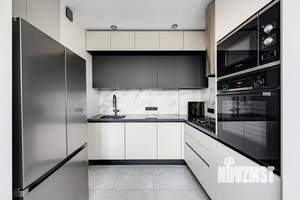 3-к квартира, вторичка, 100м2, 3/4 этаж
