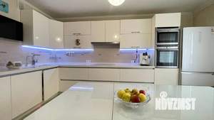 3-к квартира, вторичка, 95м2, 9/17 этаж