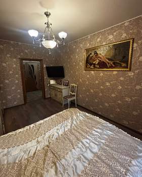 3-к квартира, вторичка, 83м2, 1/3 этаж