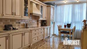 4-к квартира, вторичка, 95м2, 4/17 этаж