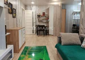 2-к квартира, вторичка, 42м2, 1/4 этаж