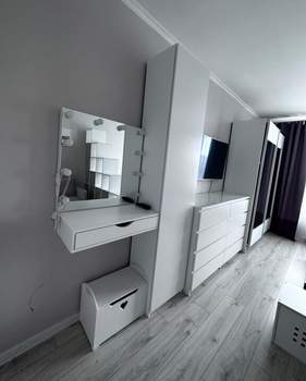 1-к квартира, вторичка, 42м2, 8/17 этаж