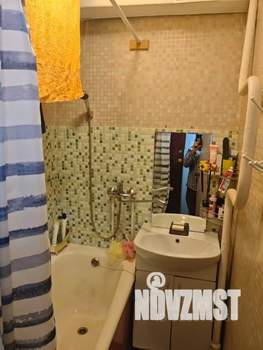 3-к квартира, вторичка, 54м2, 1/9 этаж
