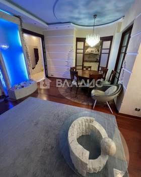 3-к квартира, вторичка, 152м2, 2/4 этаж