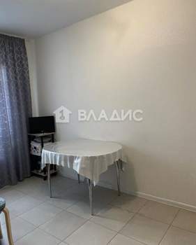 3-к квартира, вторичка, 72м2, 2/25 этаж