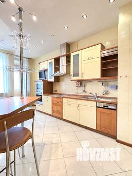 4-к квартира, вторичка, 143м2, 10/17 этаж