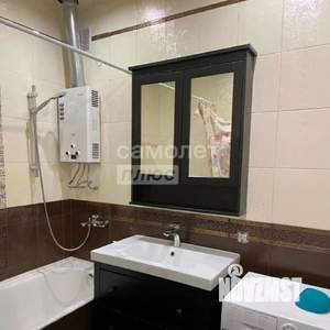 3-к квартира, вторичка, 58м2, 1/4 этаж