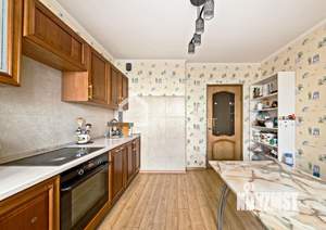 3-к квартира, вторичка, 80м2, 1/10 этаж