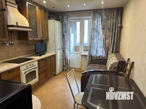 2-к квартира, вторичка, 63м2, 8/10 этаж