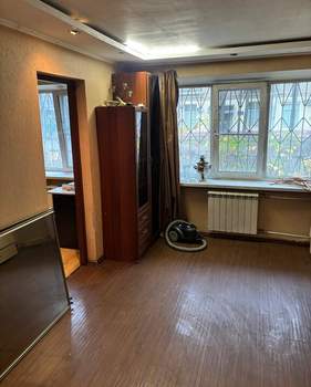 2-к квартира, вторичка, 40м2, 1/5 этаж