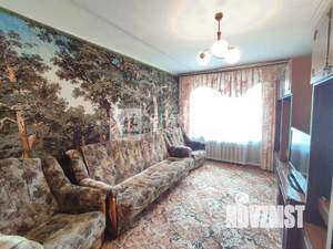 3-к квартира, вторичка, 58м2, 1/9 этаж