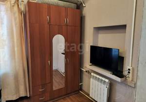 3-к квартира, вторичка, 53м2, 1/1 этаж