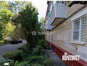 2-к квартира, вторичка, 42м2, 1/4 этаж