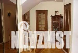 3-к квартира, вторичка, 127м2, 1/5 этаж