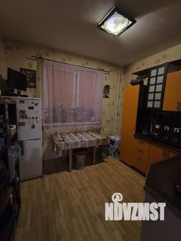 2-к квартира, вторичка, 63м2, 9/17 этаж