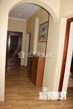 2-к квартира, вторичка, 62м2, 1/2 этаж
